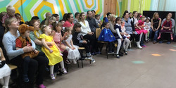 Кировский центр социальной помощи семье и детям поздравил самых маленьких своих клиентов